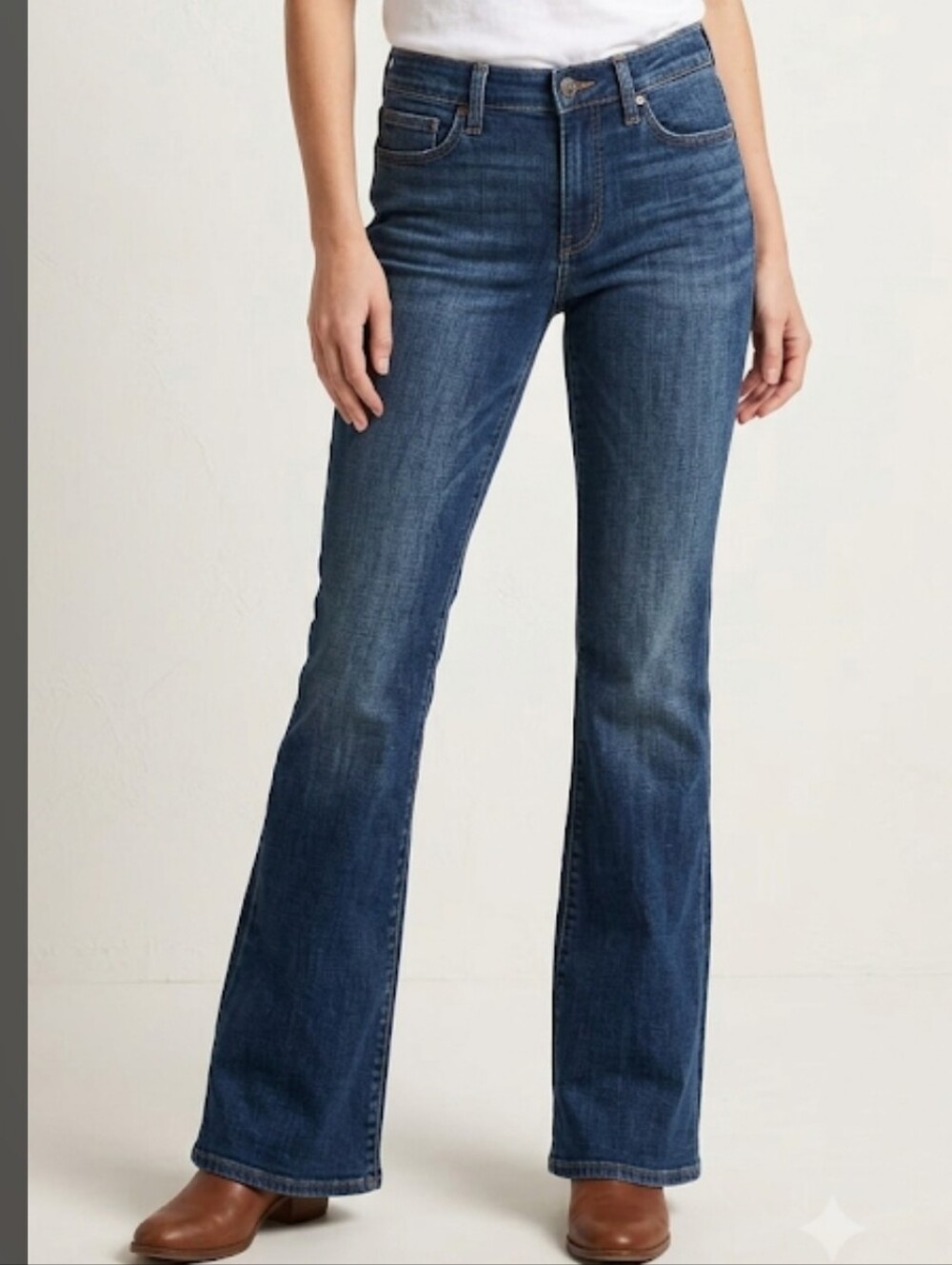 Gap Mid-rise Baby Bootcut Flare Blue Denim Jeans Dark/ Medium Wash Size 6/28